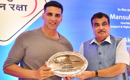 akshay kumar20180814185308_l